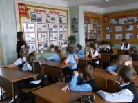 reg-school.ru/ryazan/sasovo/sosh3/News-14-15/20150320_Exkurs_v_komn_boevoi_slavi_1.JPG